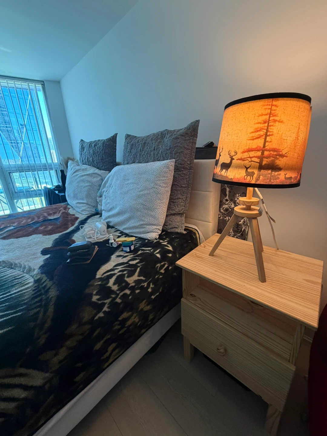 Table Lamp with Forest Scene Shade - photo 2