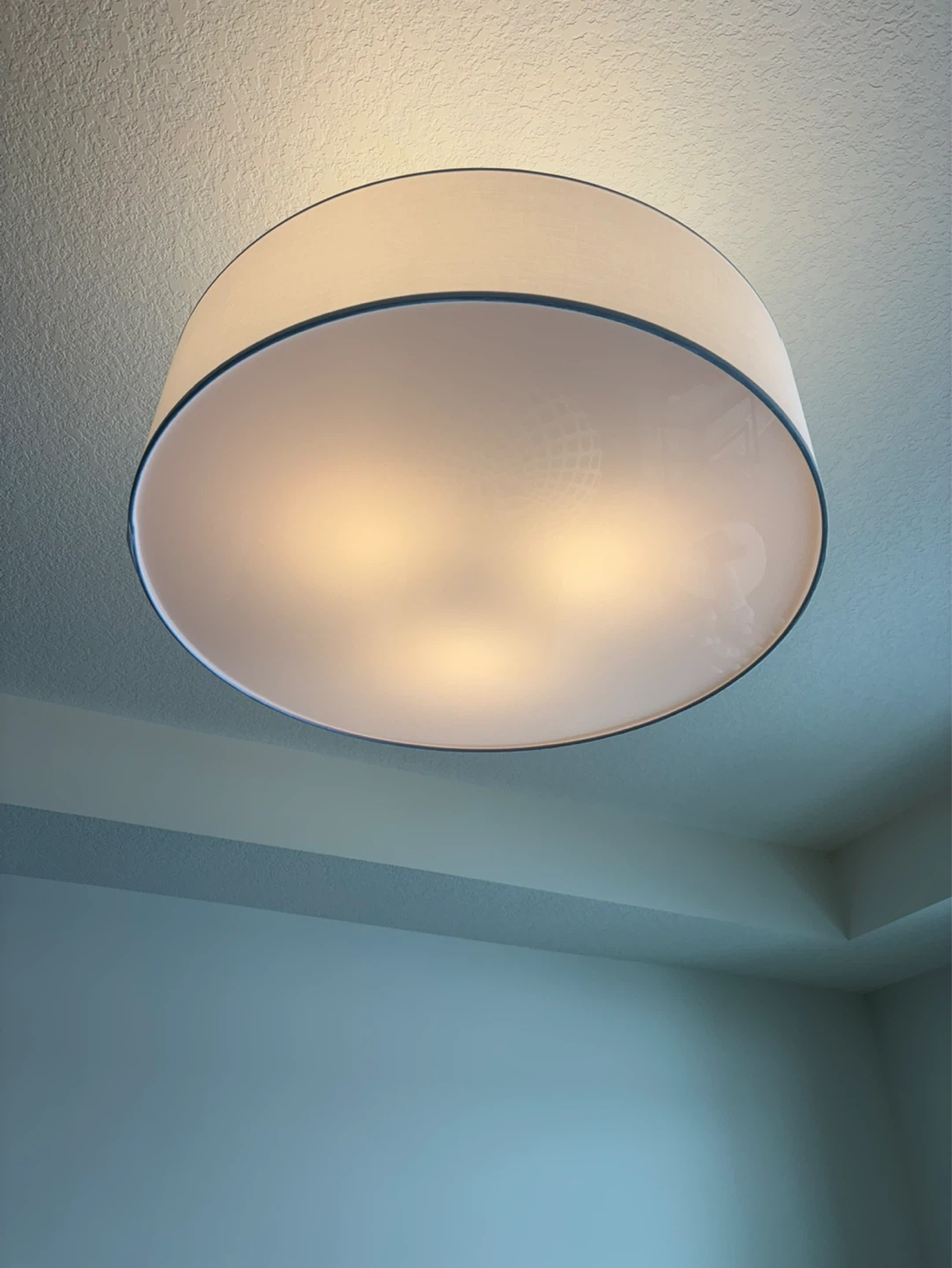 Set of 3 White Drum Pendant Lights - photo 2