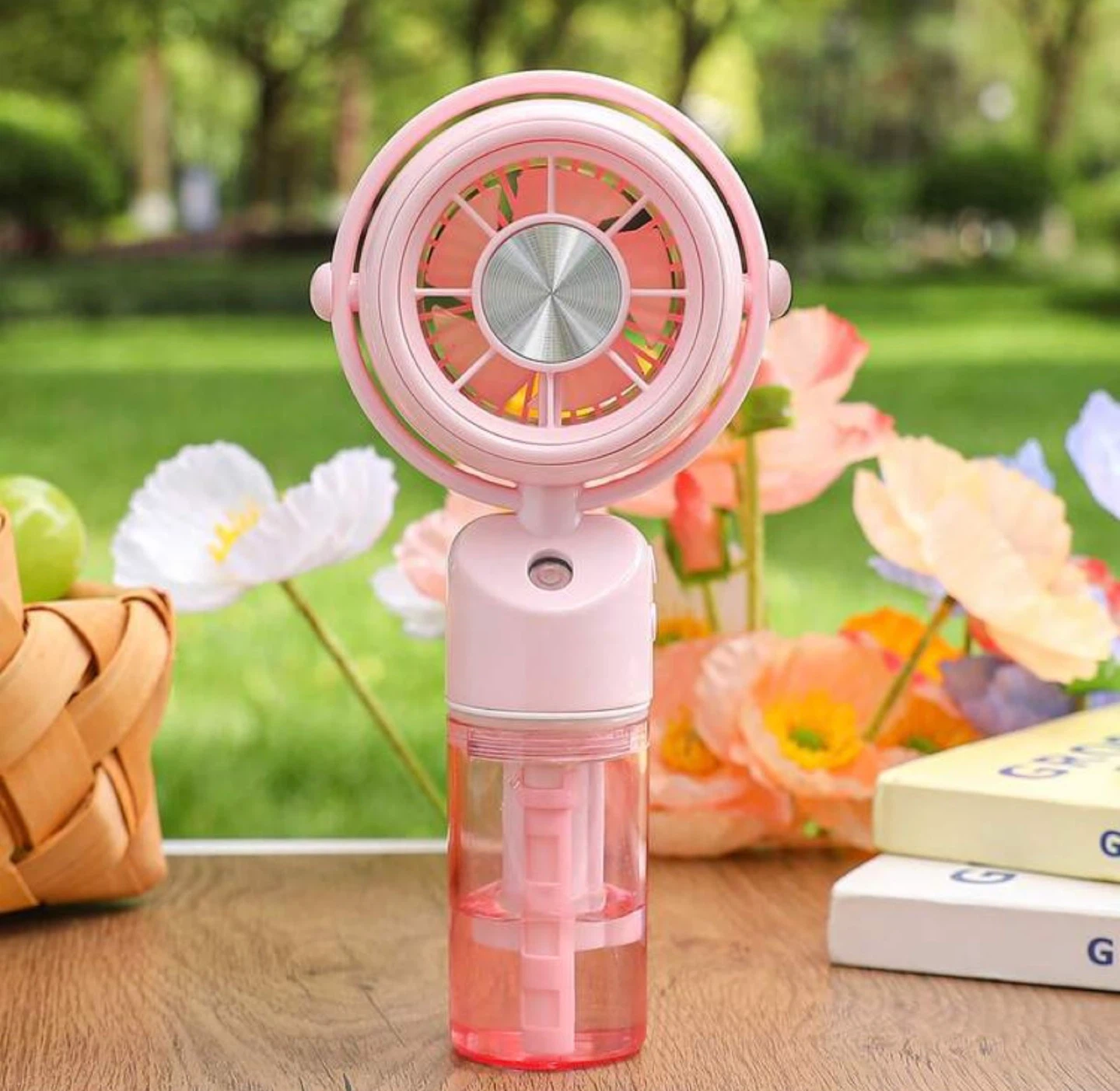 Spray Mini Fan with 3 Speed Gears（pink）