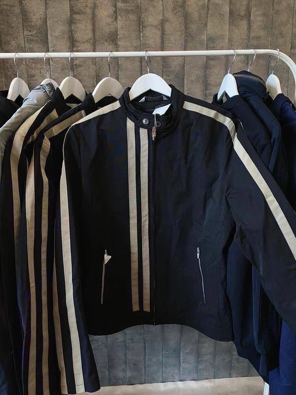 ZARA Man Black Jacket with Beige Stripes – Size L - photo 4