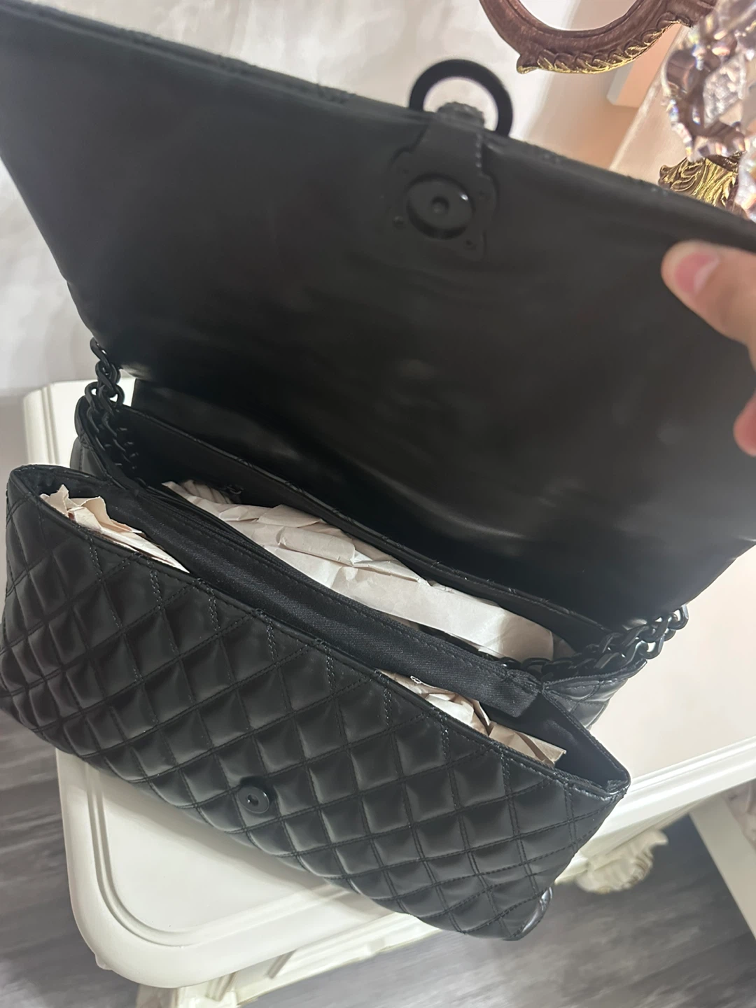 Black Quilted Chain Shoulder Bag - photo 3