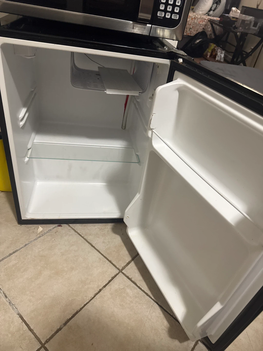 Haier Mini Fridge - photo 2