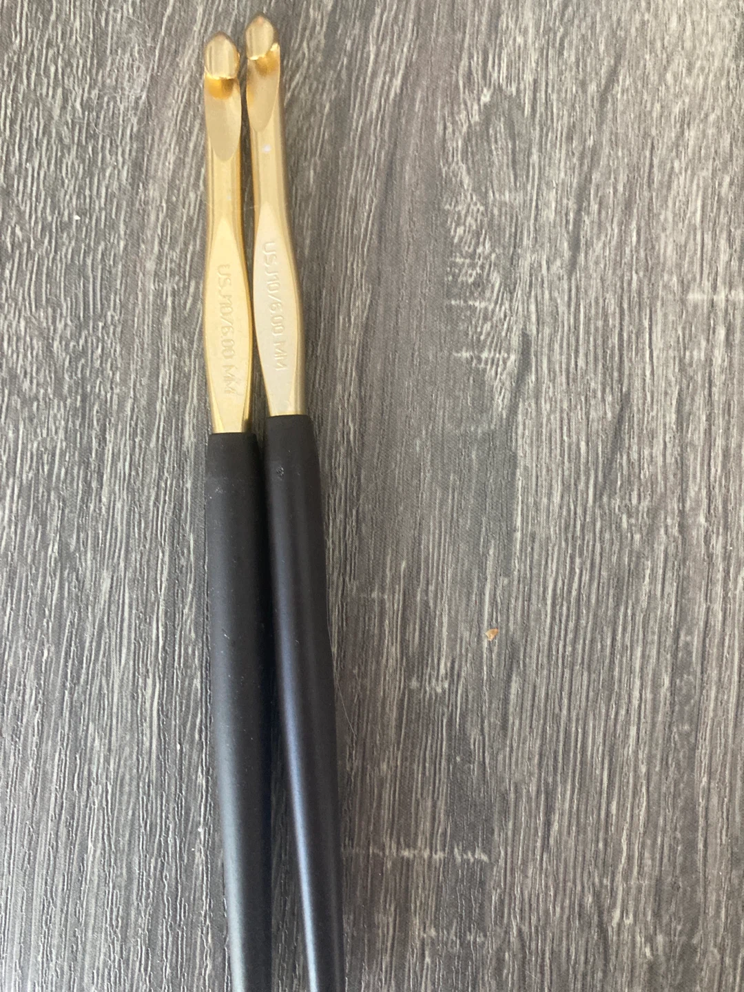 Susan Bates Crochet Hook J-10 / 6.00 MM