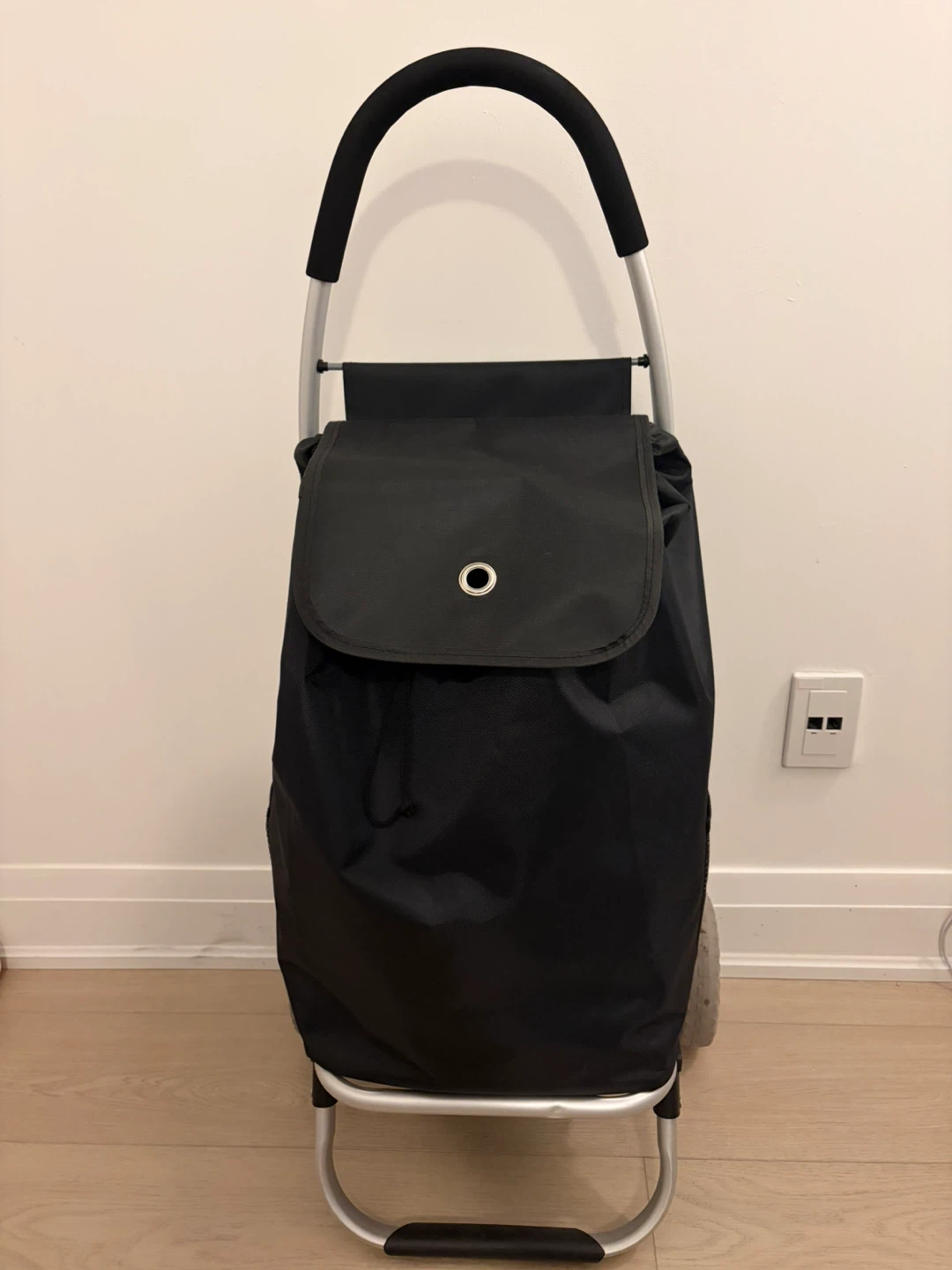 Black Shopping Trolley