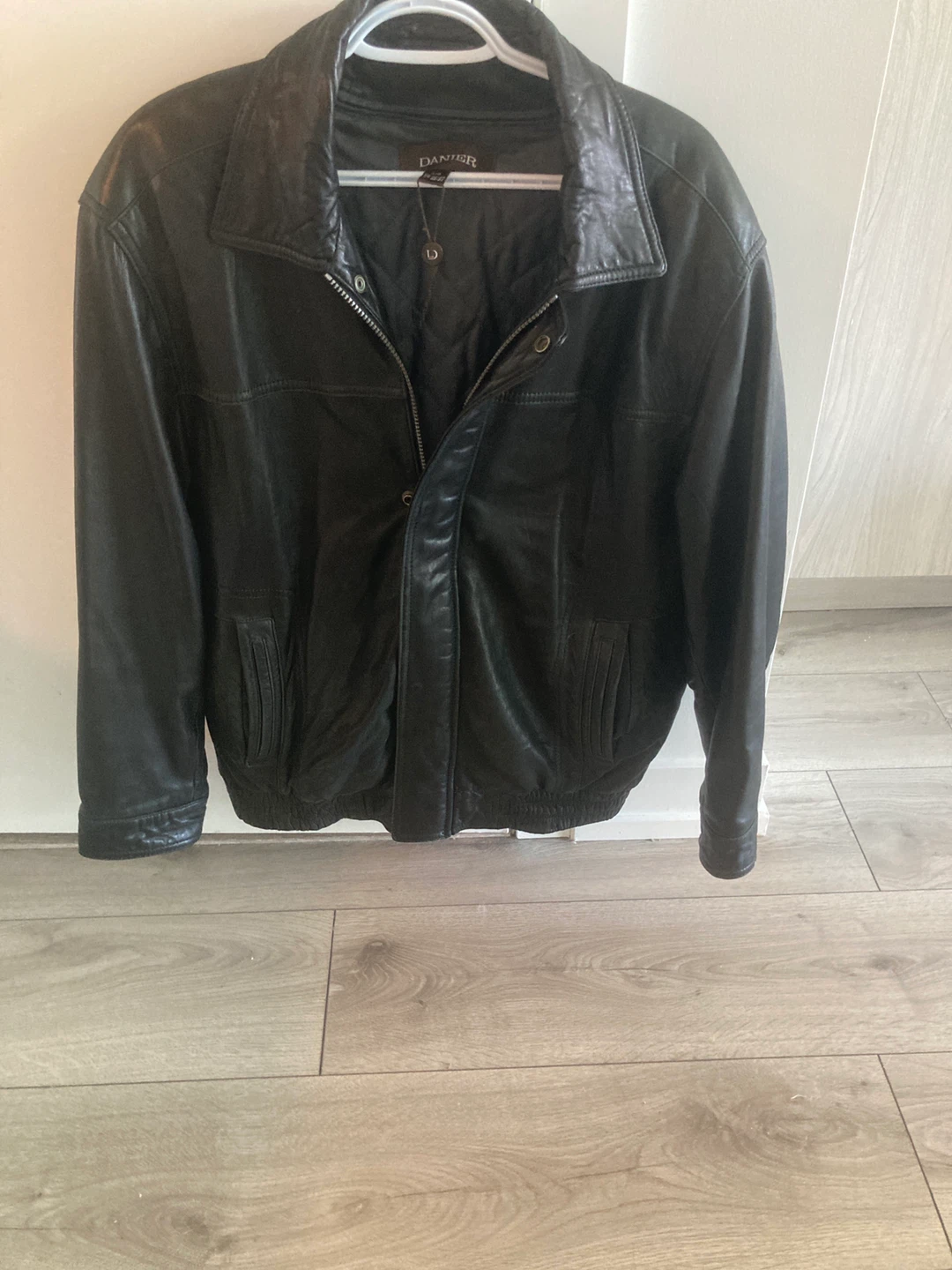 DANIER  Black Leather Bomber Jacket - photo 2