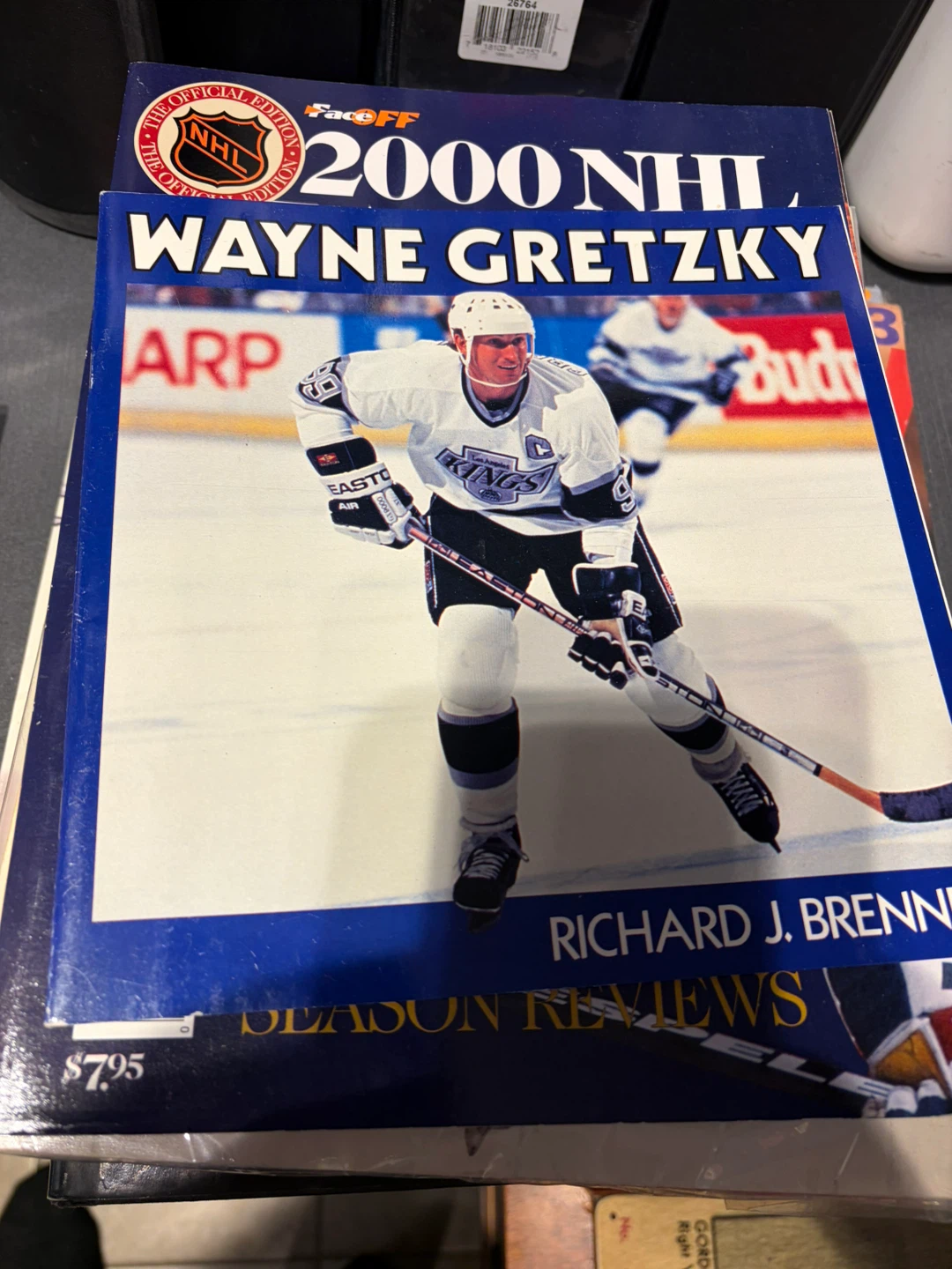 Wayne Gretzky book lot of 15 publications - photo 4