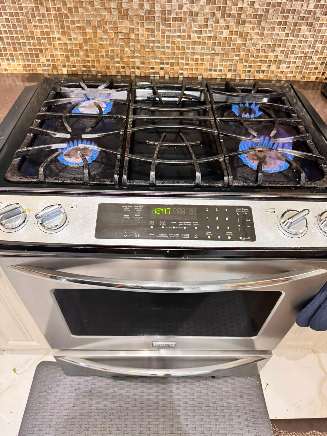 Frigidaire Gallery Stainless Steel Gas Range – Cooktop