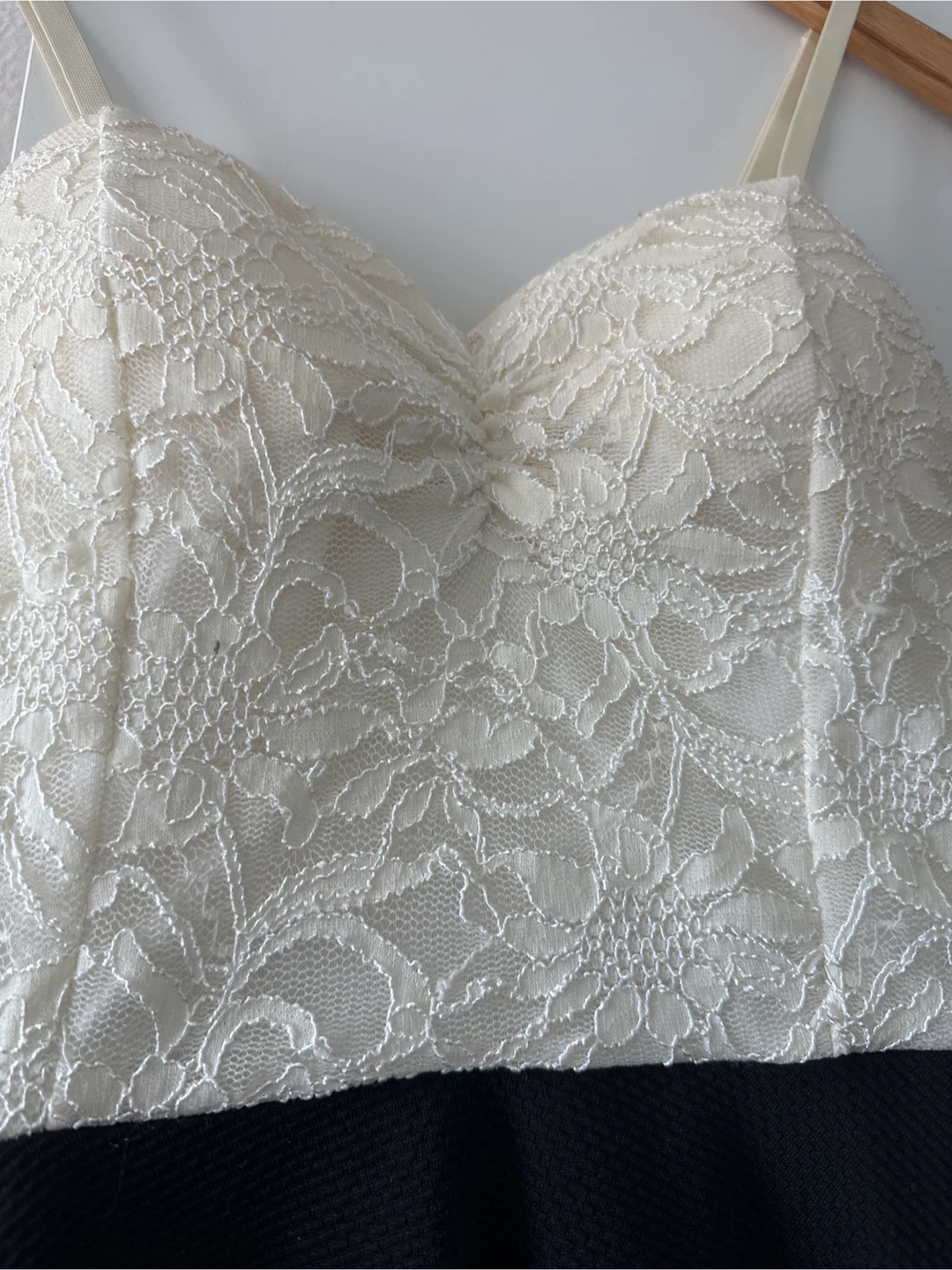 Suzy black and  beige lace Dress - photo 3