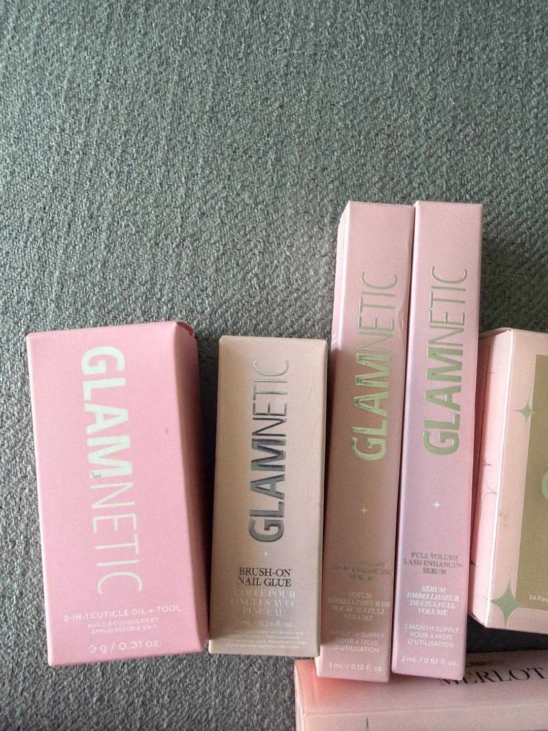 Glamnetic Lash Extension Kit & Press On Nails Bundle - photo 3