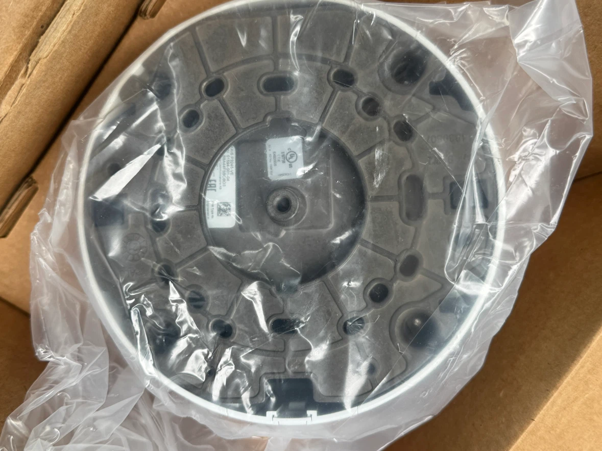 AXIS P3245-VE Network Camera - photo 2
