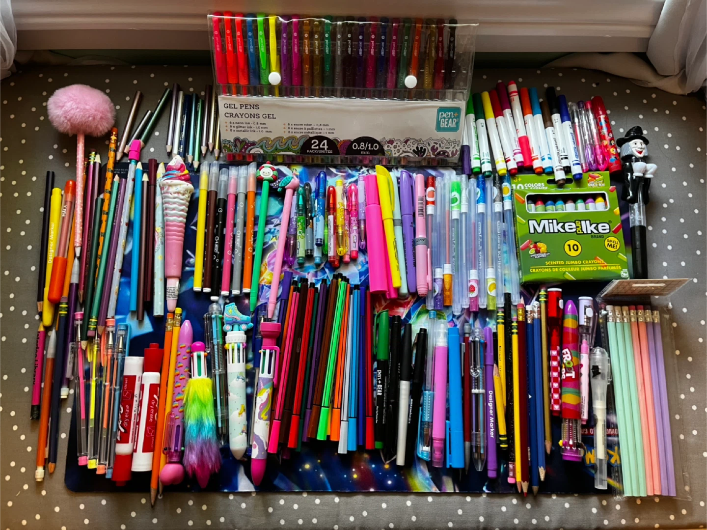 TONS of stationery