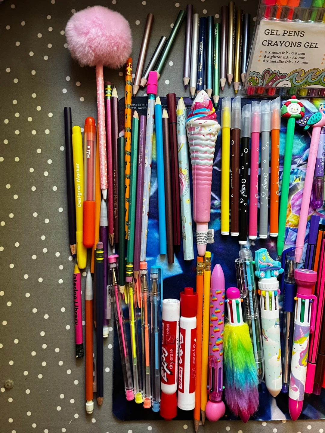 TONS of stationery - photo 2