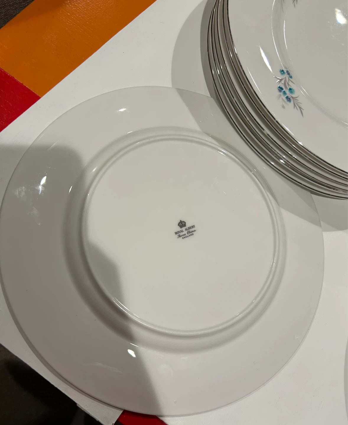 Set of 7 Vintage Royal Albert Bone China England Dinner Plates - photo 5