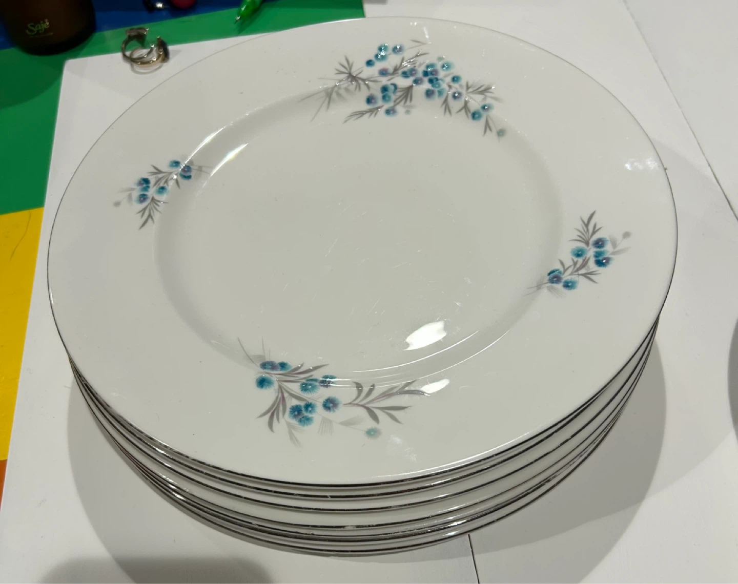Set of 7 Vintage Royal Albert Bone China England Dinner Plates - photo 3