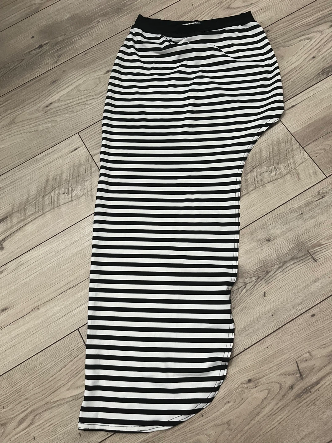 Maxi Leg Skirt