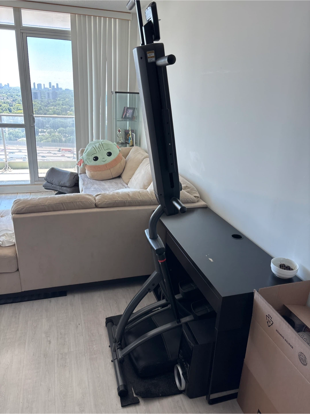 Home climbing machine