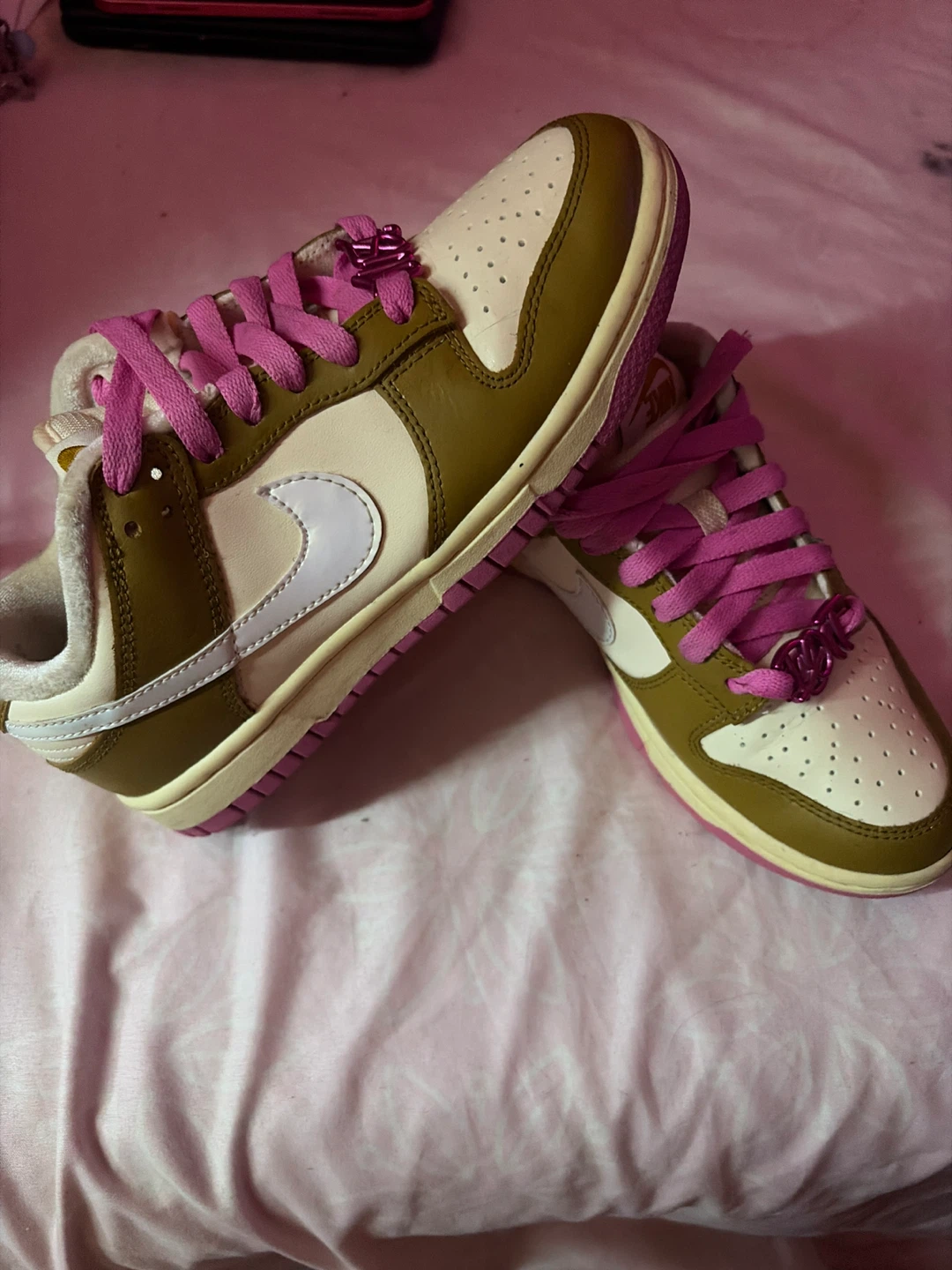 Women’s dunks size 5 1/2 - photo 2