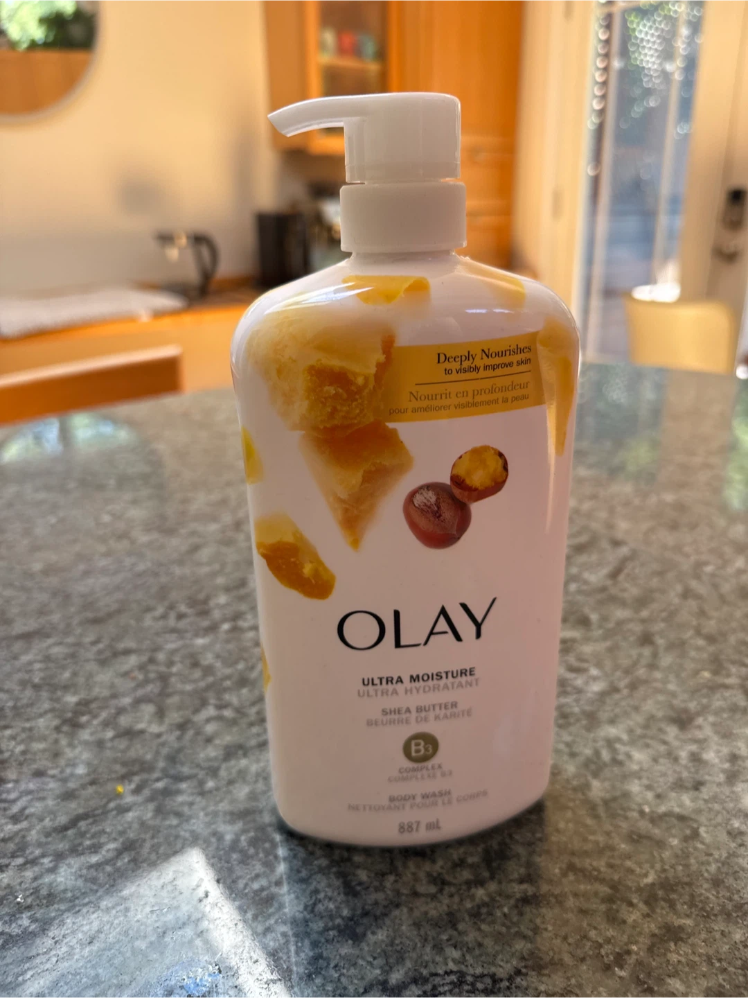 Olay Ultra Moisture Shea Butter Body Wash 887 mL