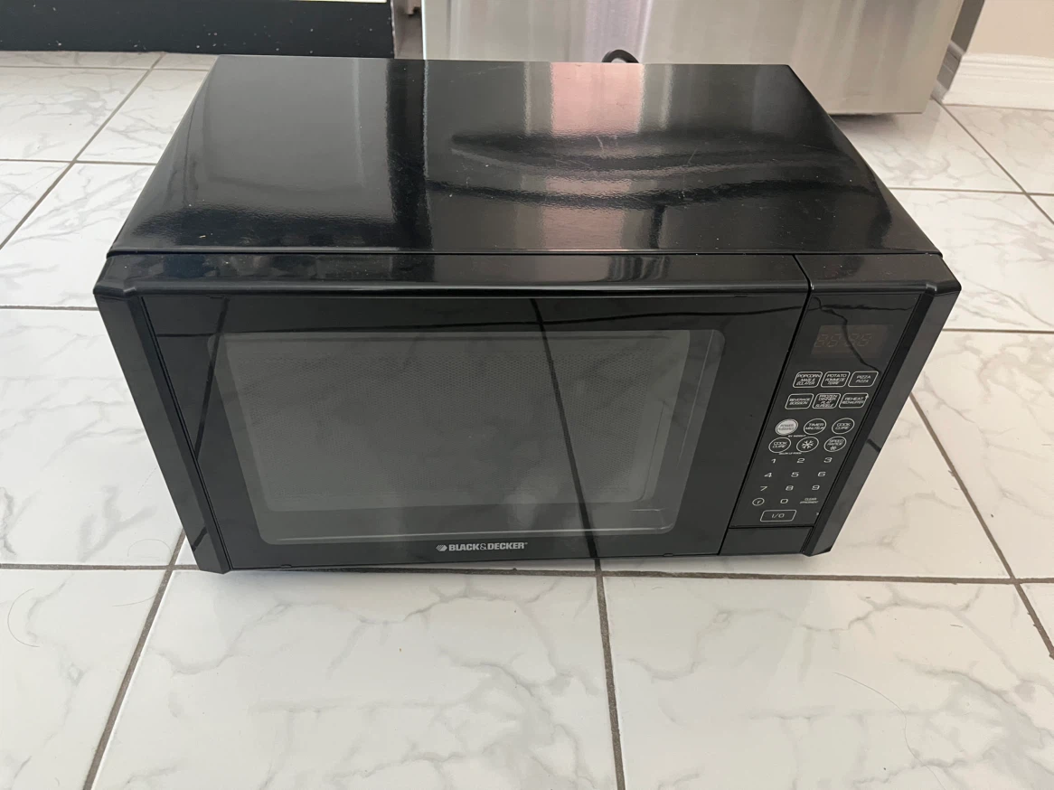 Black+Decker Microwave Oven