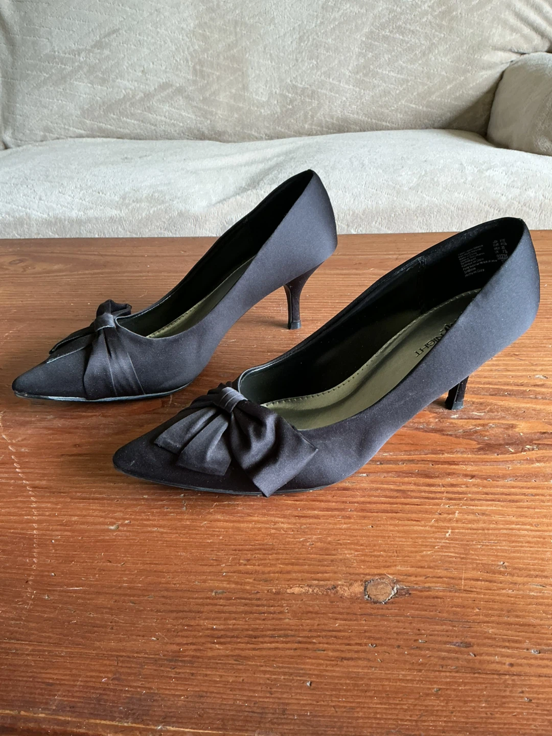 Fioni Night Women's Black Heels Size 9W