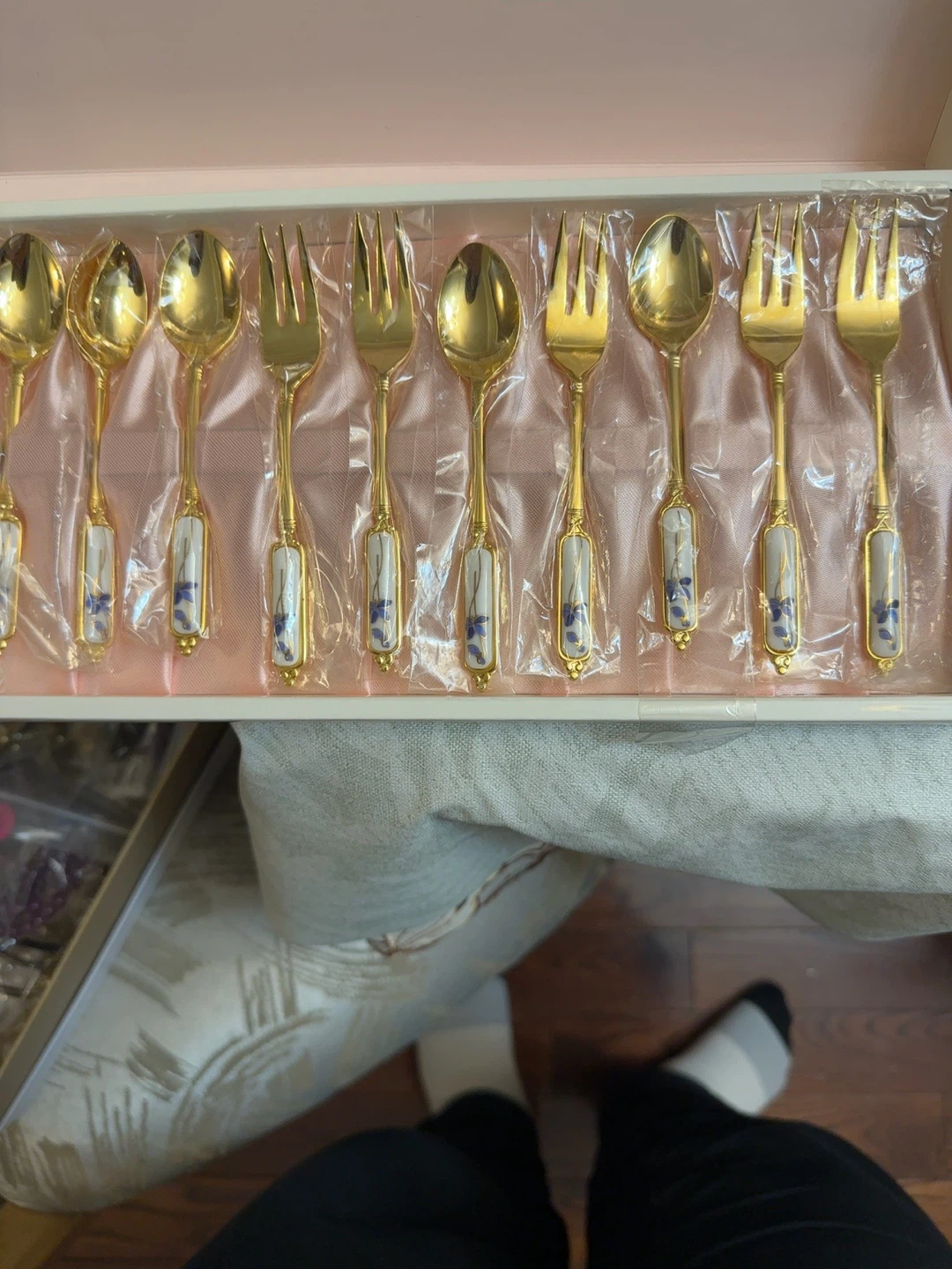 BLUENO Gold Cutlery Set with Floral Handles - photo 2