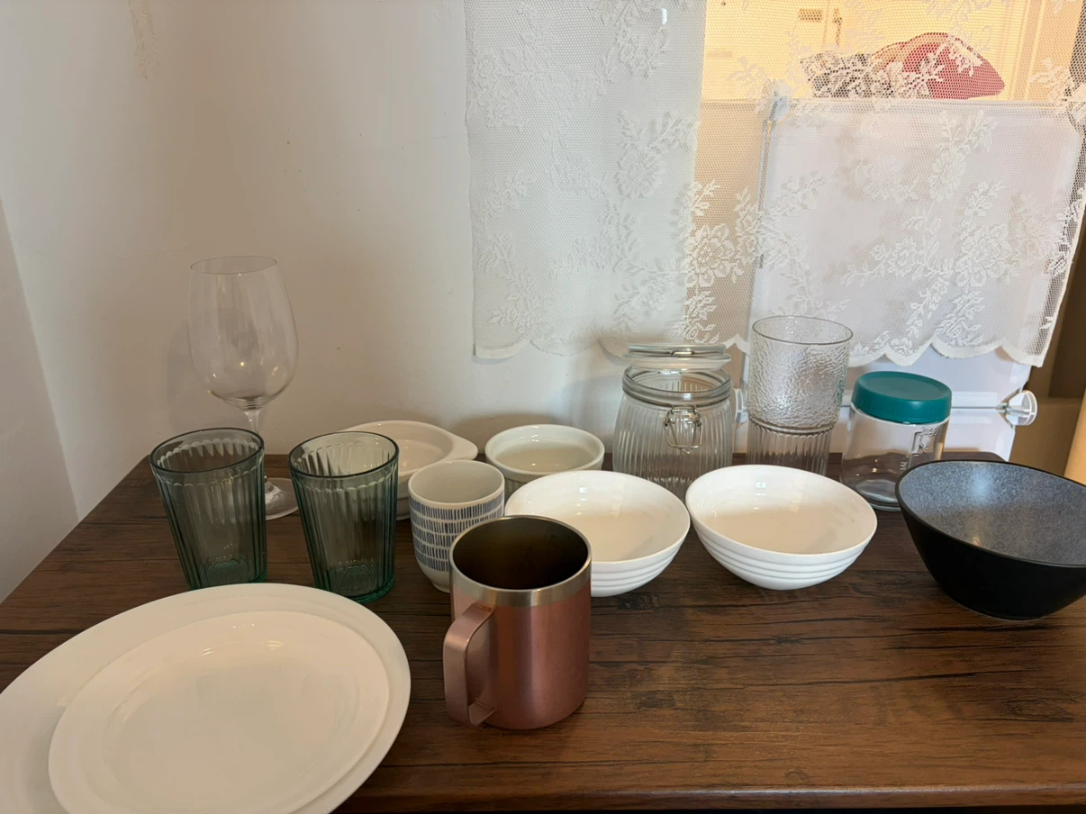 Assorted Kitchenware Set