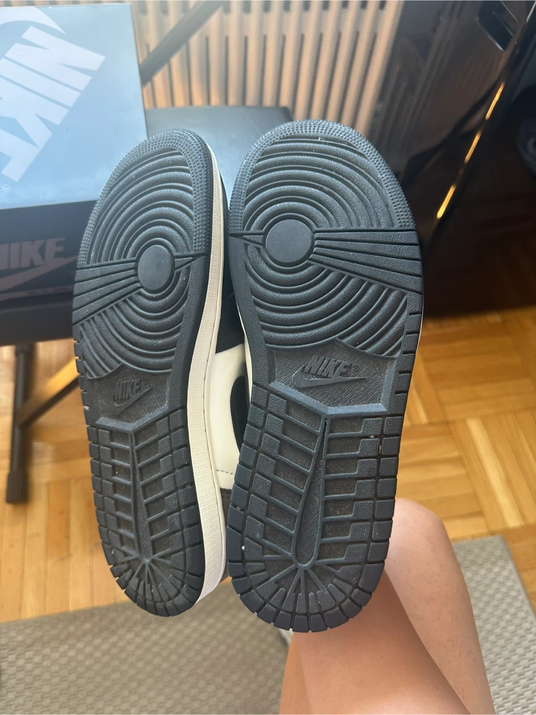 Jordan 1 Mocha Low Size 9 - photo 5