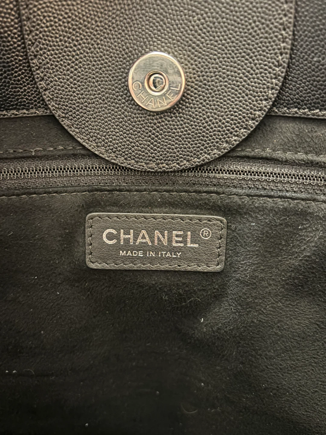 Chanel Black Leather Studded Tote Bag - photo 5
