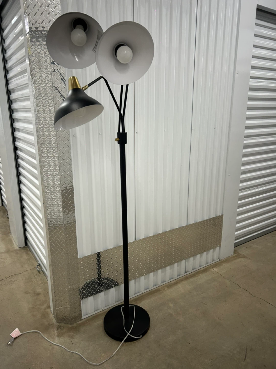 Modern Floor Lamp with 3 Adjustable Heads