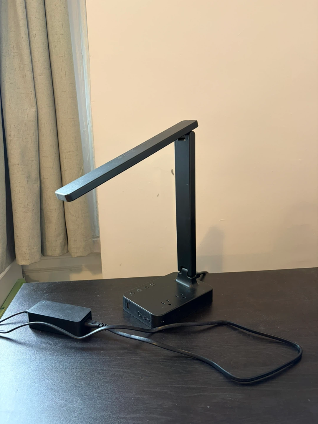 Drevét LED Desk Lamp with USB Charging - photo 3