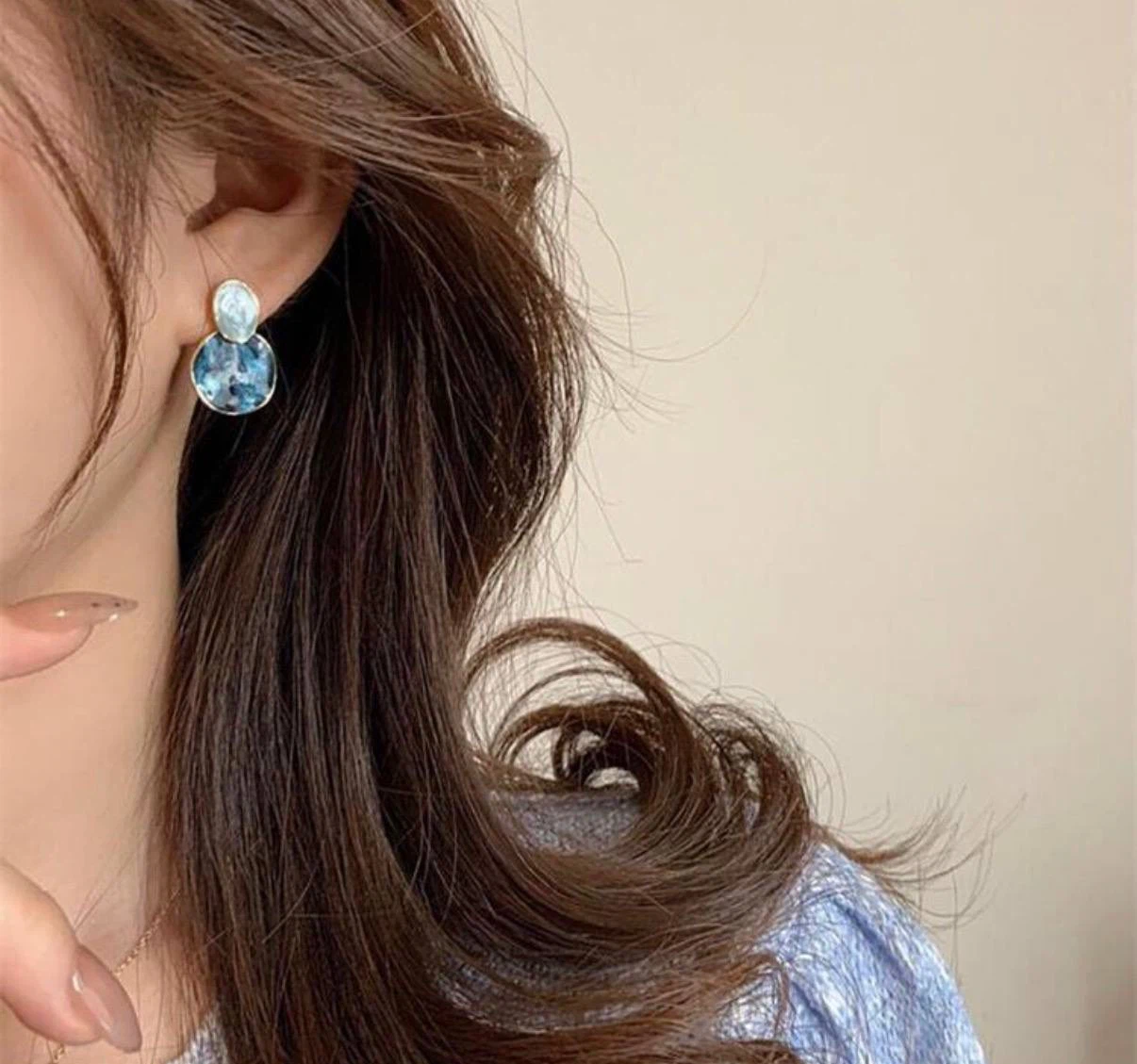 Blue marble drop earrings - photo 4
