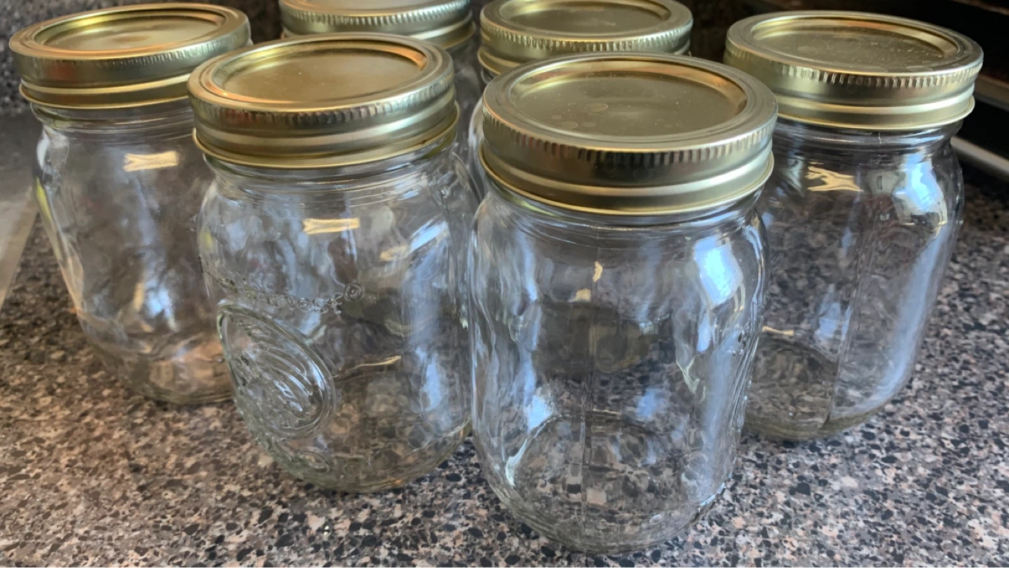 Set of 6 Glass Mason Jars with Gold Lids