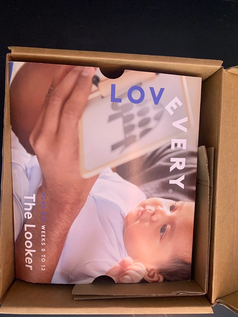 Lovevery The Looker Play Kit
