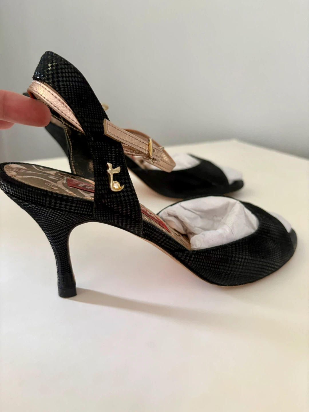 Tangolera Argentine Tango Shoes Black /Rose Gold - photo 5