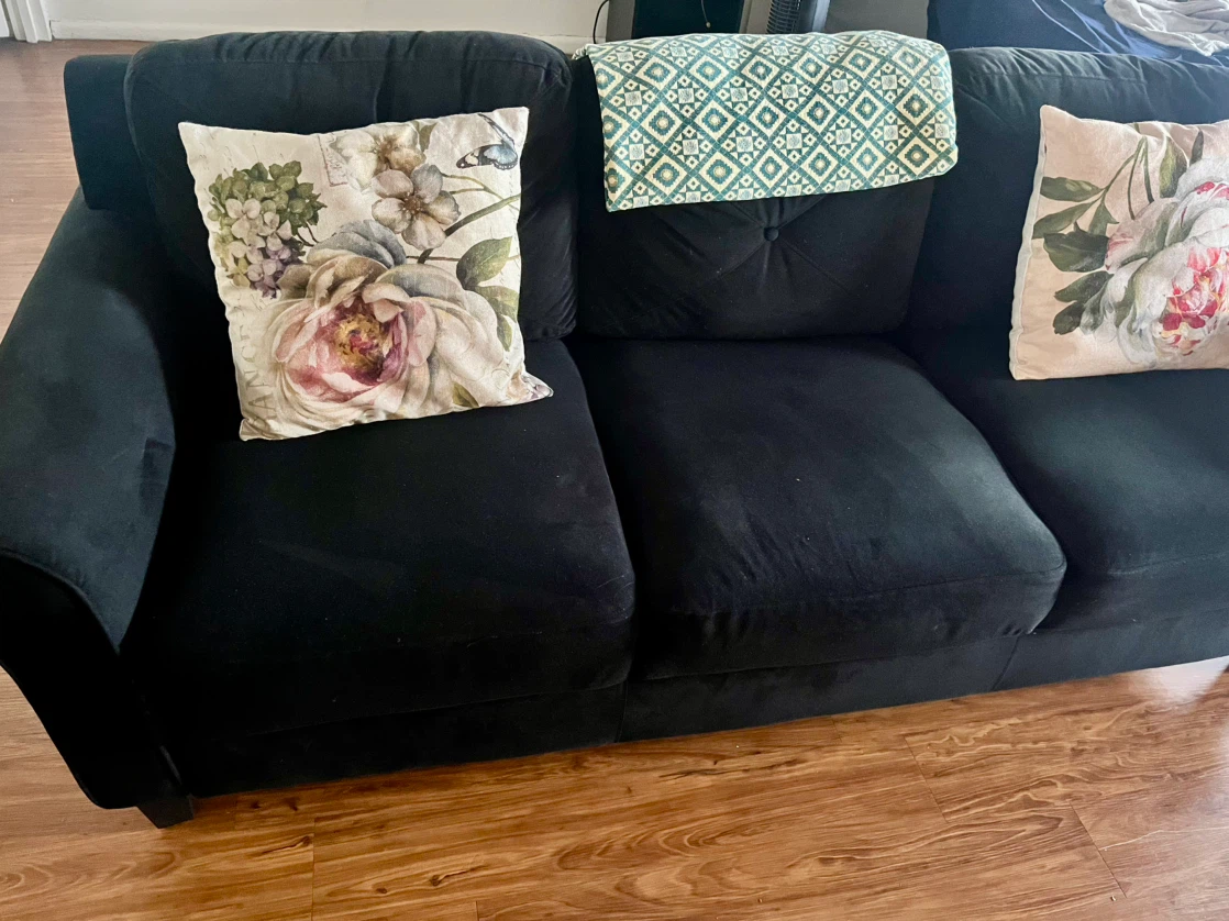 Black Sofa - photo 2