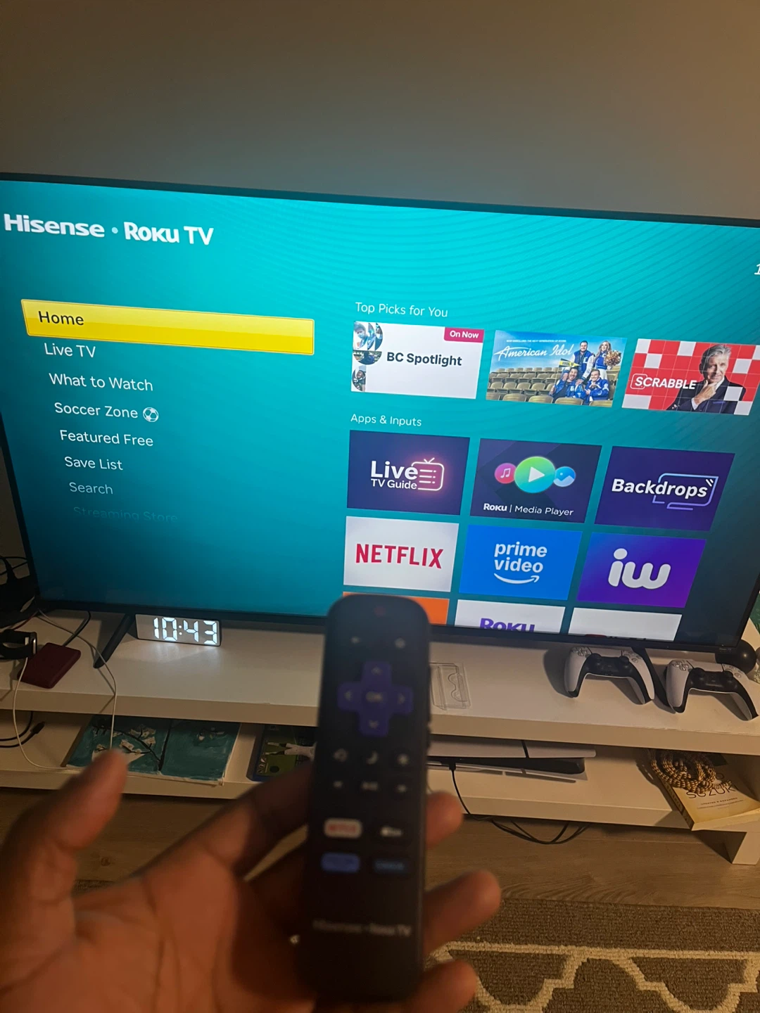 Hisense Roku TV 58” - photo 2