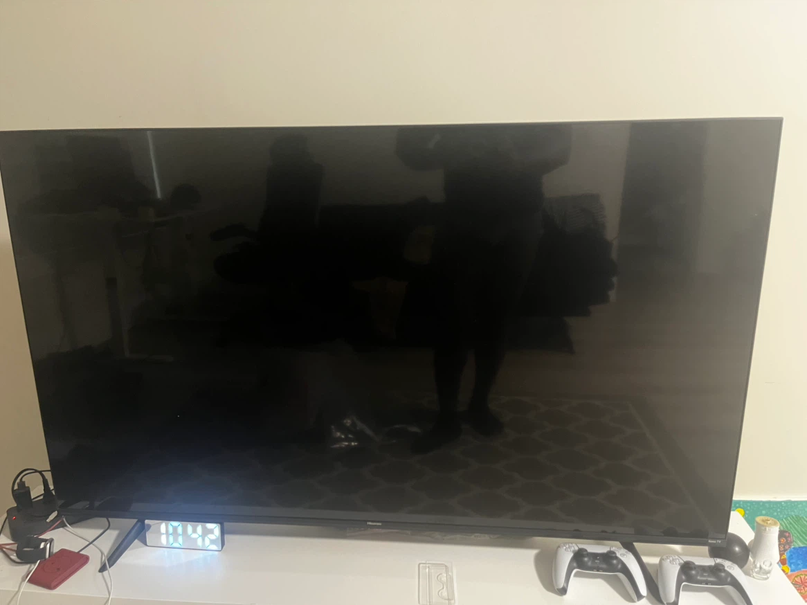 Hisense Roku TV 58” - photo 5