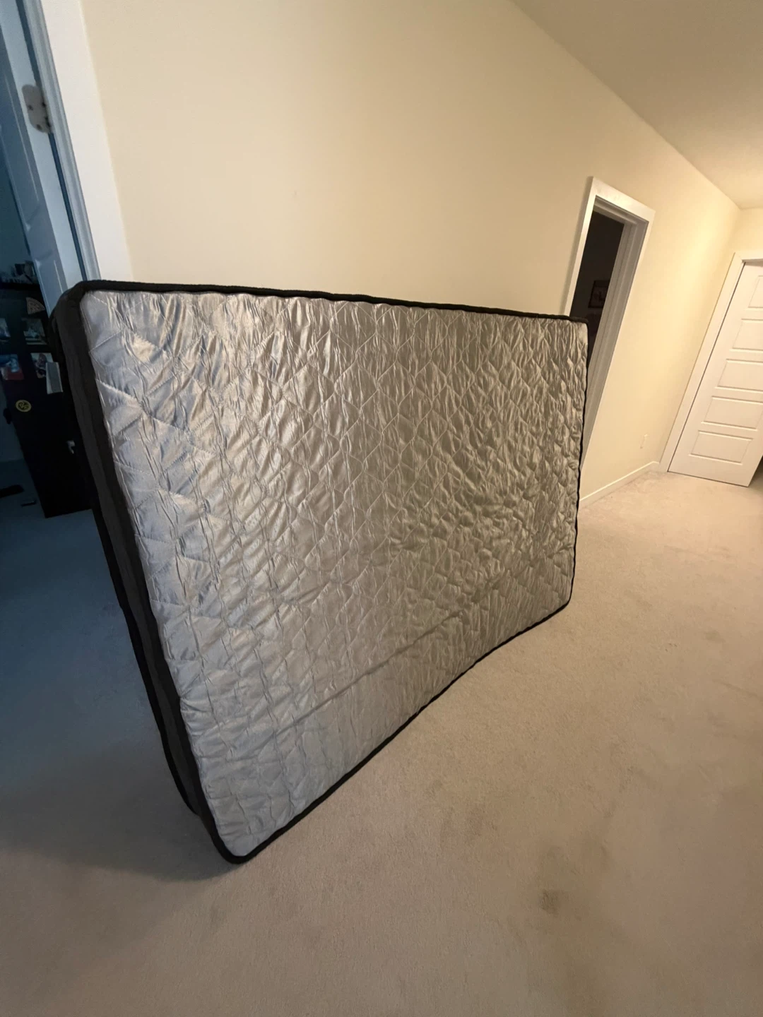 Brand New Vantto 12” Queen Memory Foam Mattress – Soft Feel - photo 2