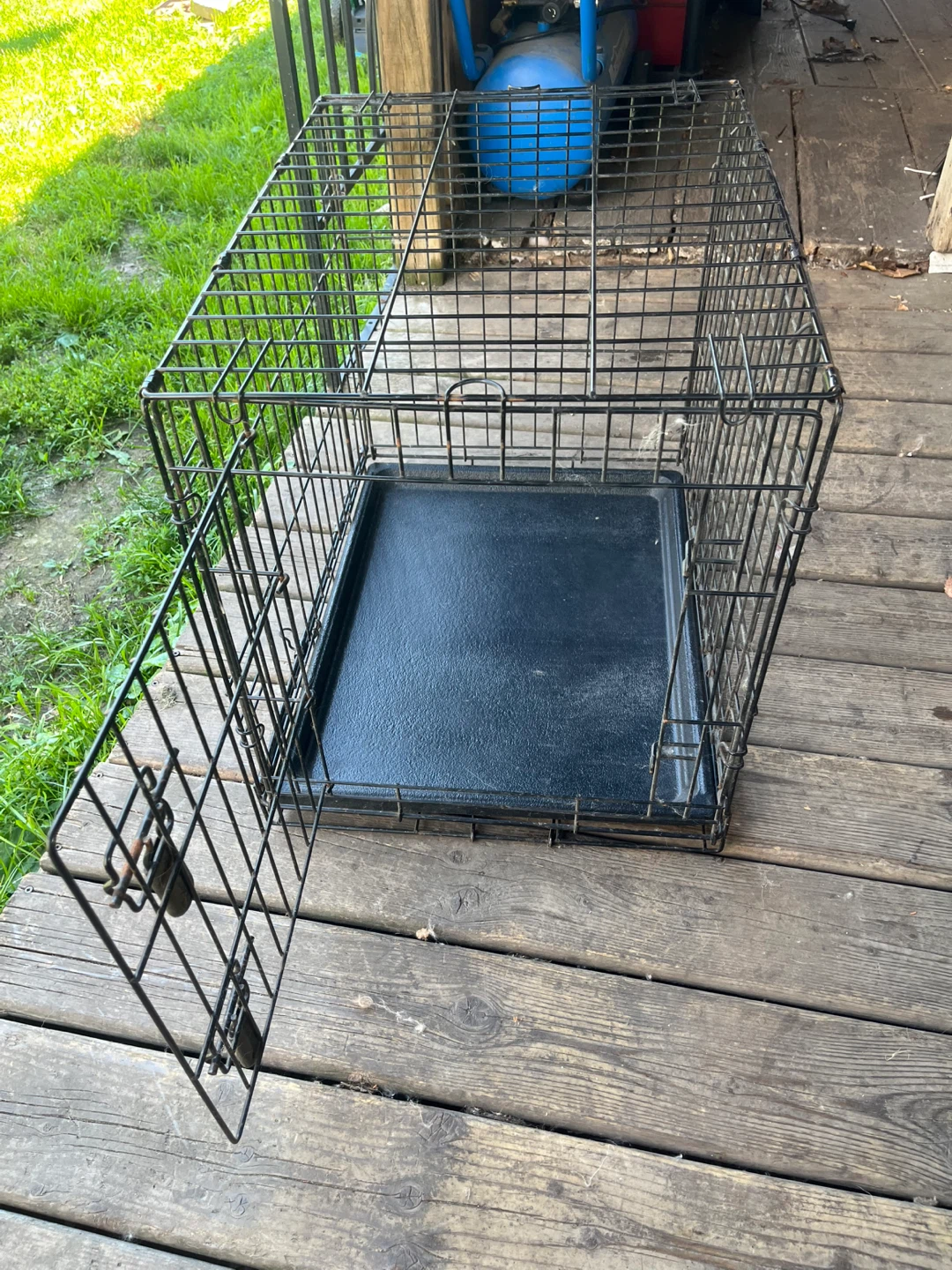 Wire Dog Crate with Tray