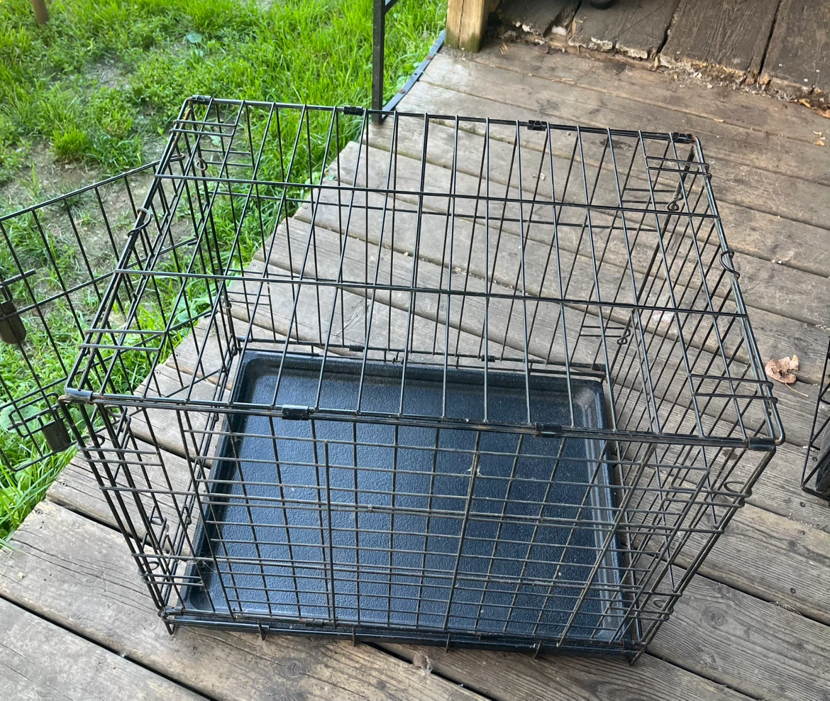 Wire Dog Crate with Tray - photo 3
