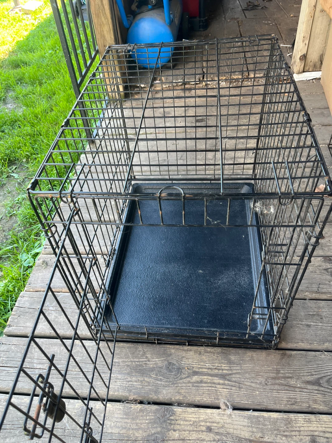Wire Dog Crate with Tray - photo 4