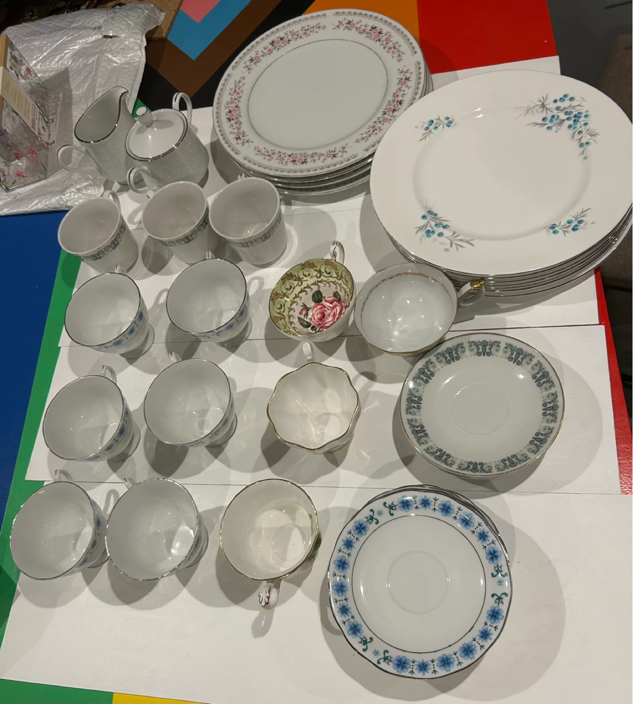 Vintage Fine China Tea Cups and Dinner Plates - photo 2