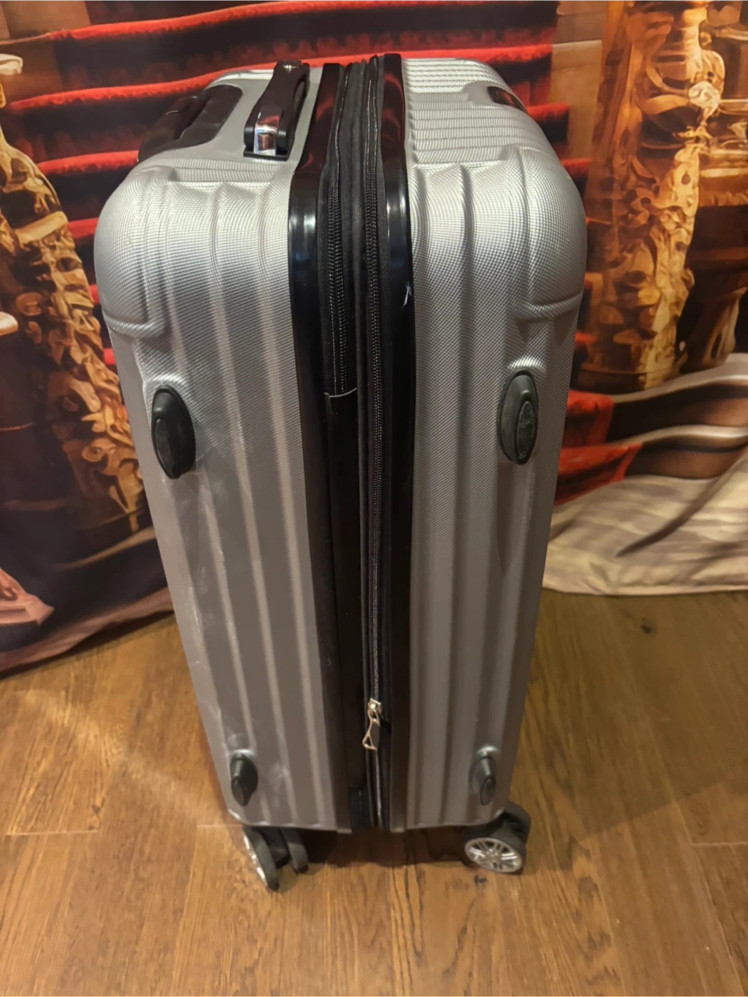 Silver Hardside Spinner Suitcase - photo 5