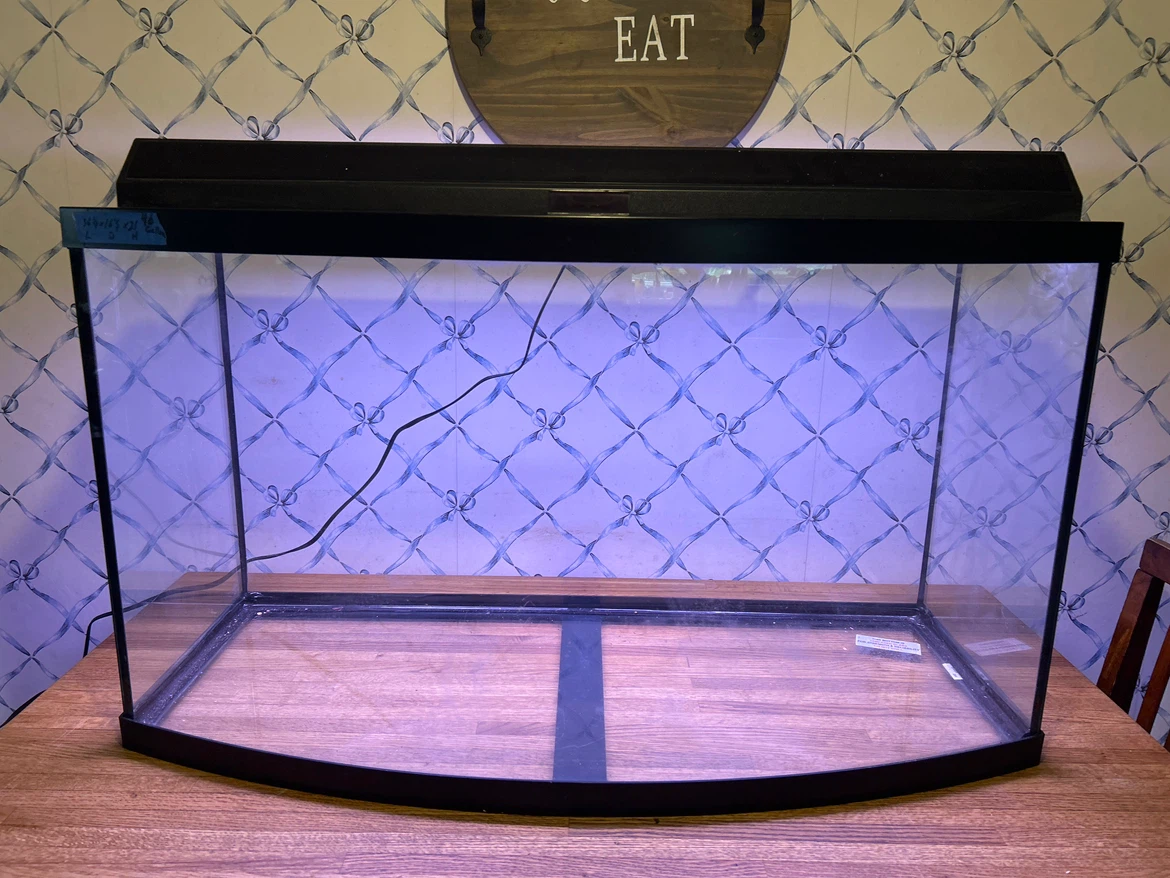 Curved Front Glass 46 gallon  Aquarium Tank