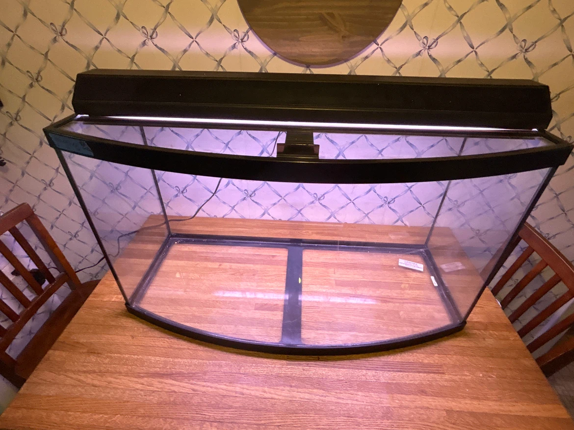 Curved Front Glass 46 gallon  Aquarium Tank - photo 2