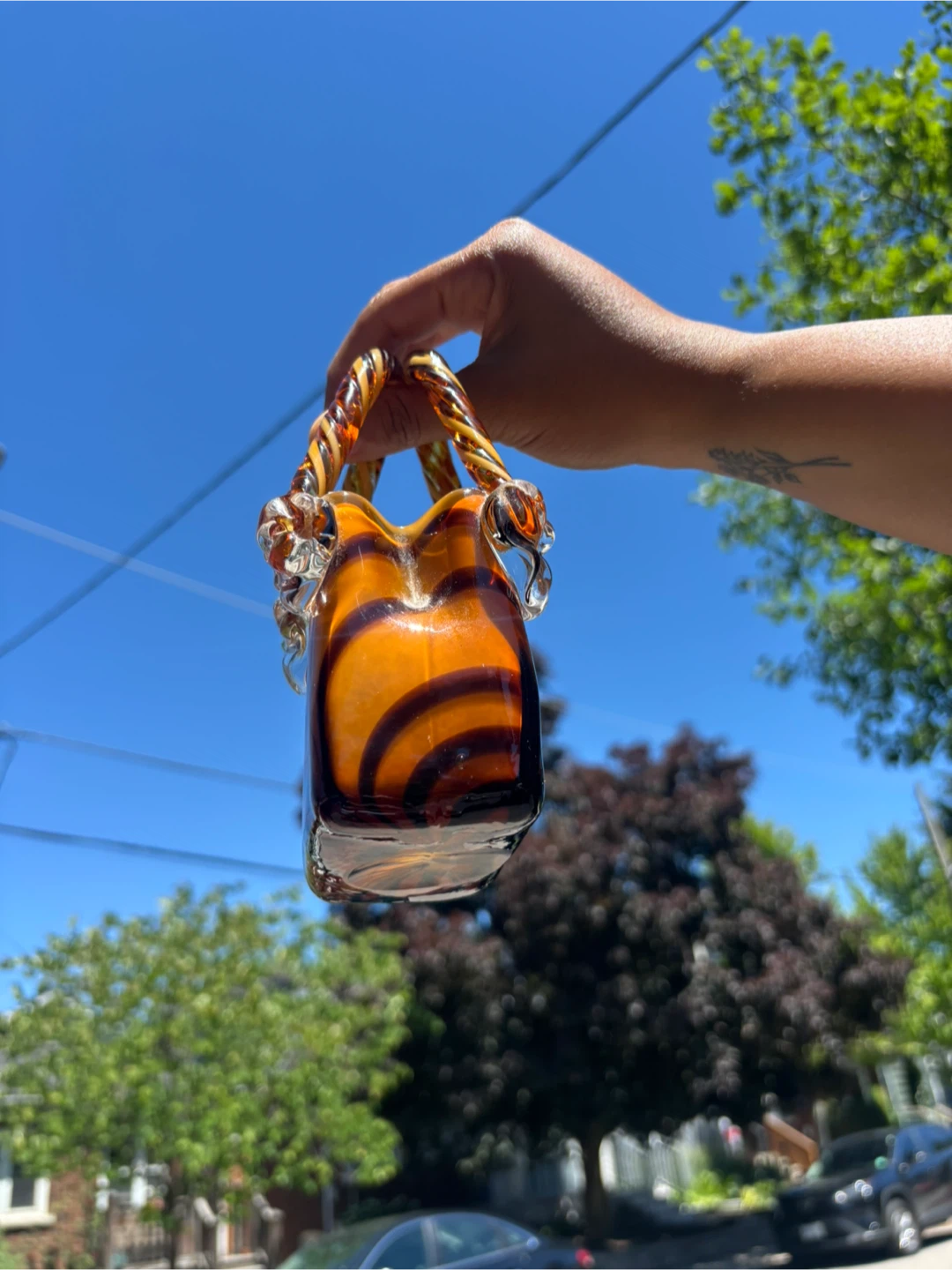 Glass purse with swirled pattern - photo 3