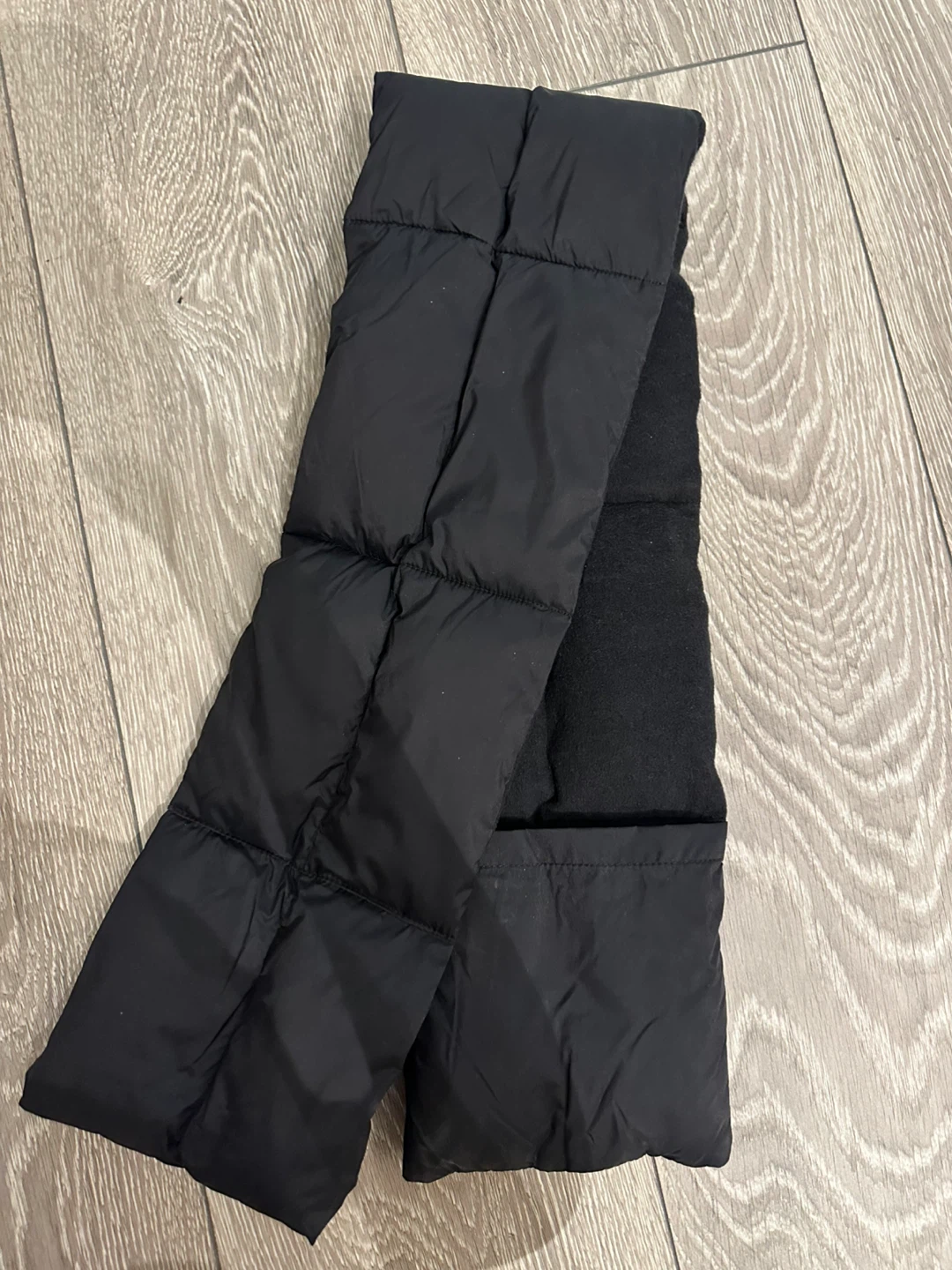 Uniqlo Heatech Lined Padded Scarf