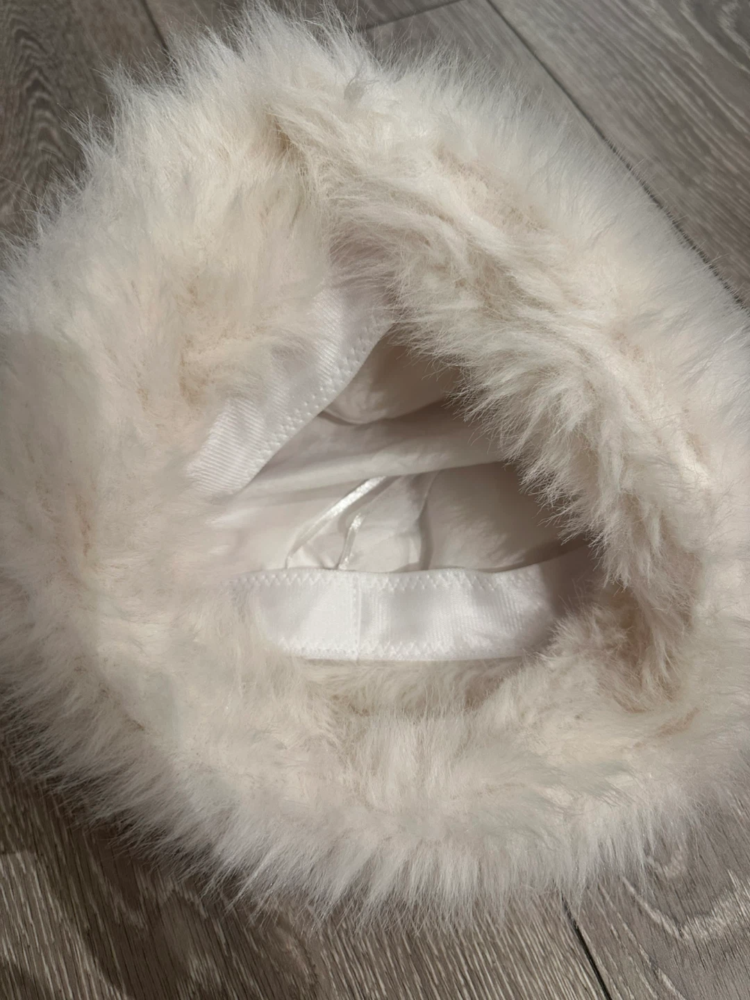 White Faux Fur Hat - photo 2