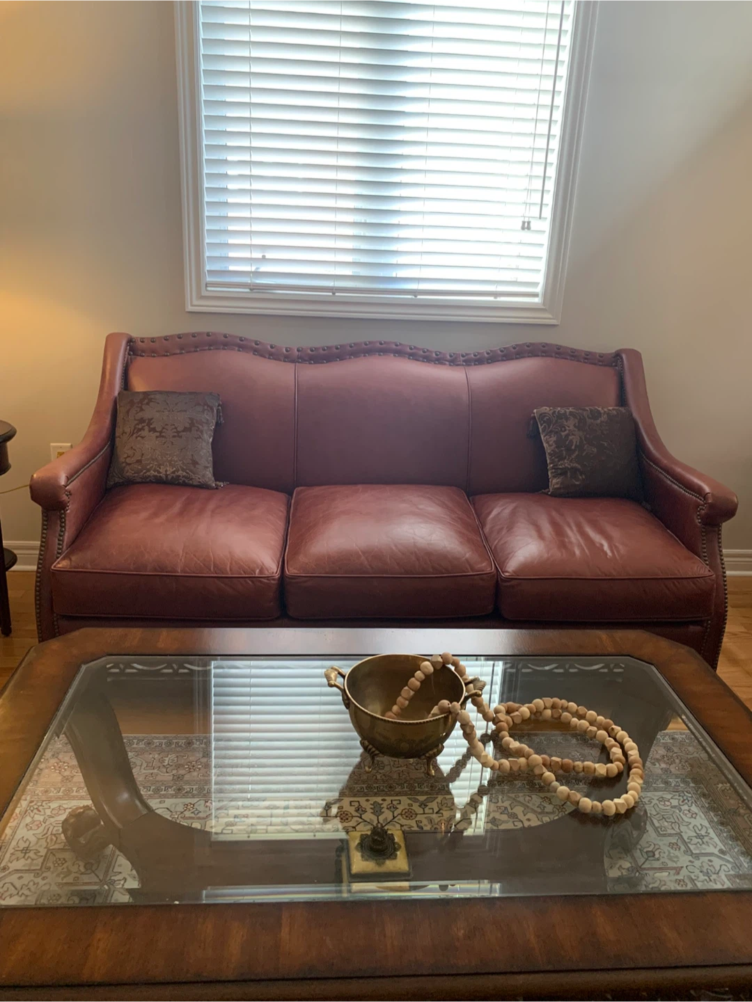 Classic three seats Leather Sofa - photo 3