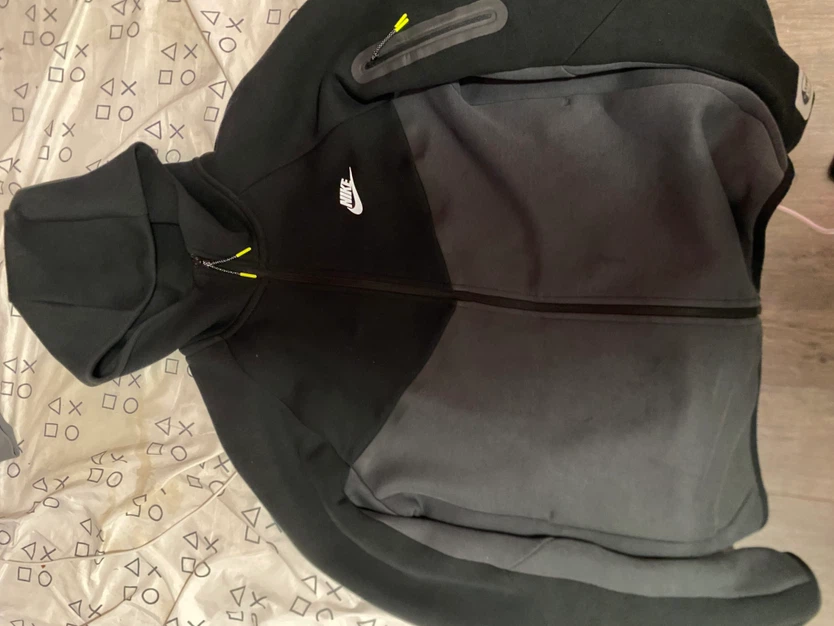 Nike Tech Fleece Hoodie - photo 2